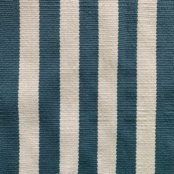 Indoor/Outdoor Narrow Stripe Rug